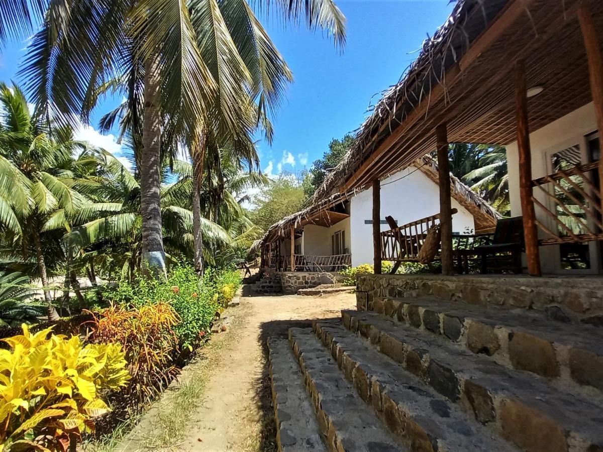 Moheli Laka Lodge Nioumachoua Luaran gambar